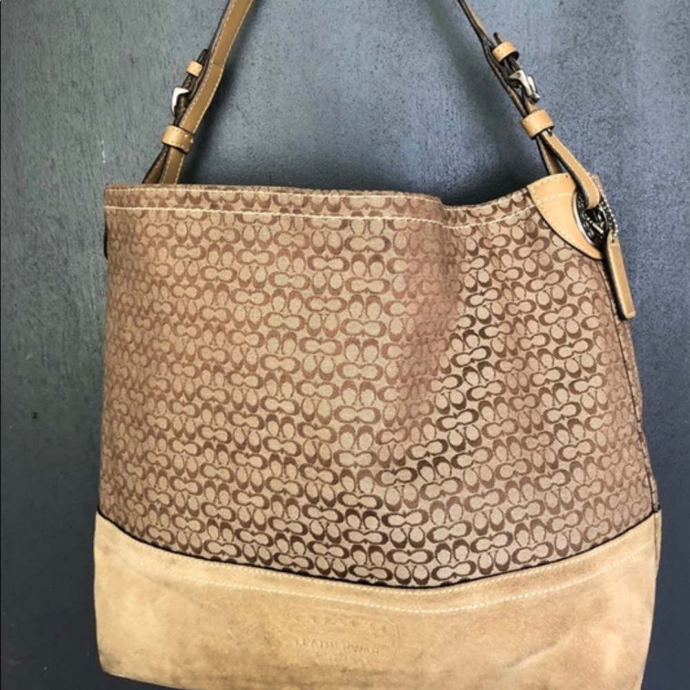 Coach Signature
Shoulder Satchel Handbag Tote